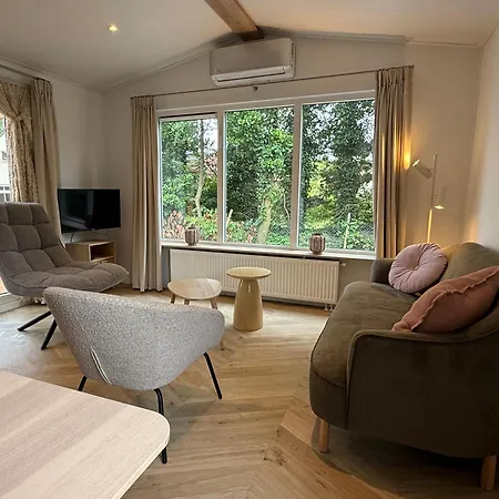 Luxe Op 5-sterren Camping, 4p, Ruime Veranda, 2 Fietsen * Sevenum