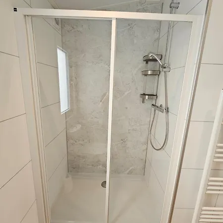 Chalet Luxe Met Ruime Veranda & Airco, Vlakbij Toverland *