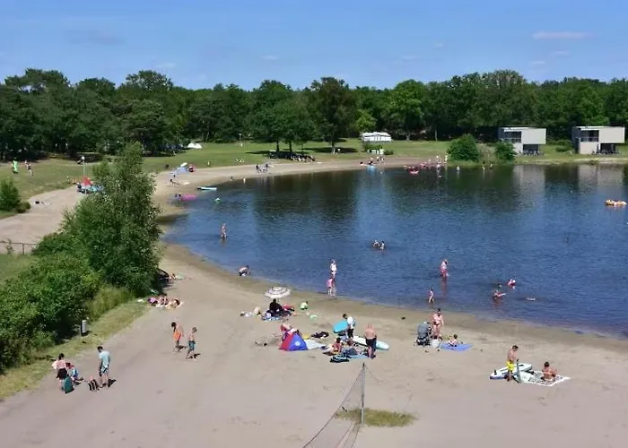 Luxe Met Ruime Veranda & Airco, Vlakbij Toverland Chalé Sevenum