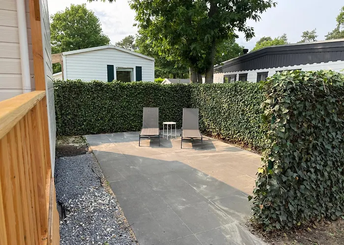 Luxe Met Ruime Veranda & Airco, Vlakbij Toverland Chalé Sevenum