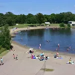 Luxe Met Ruime Veranda & Airco, Vlakbij Toverland 샬레 세벤눔